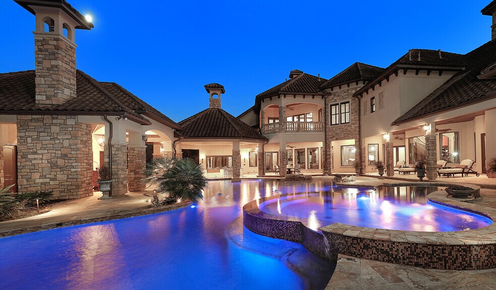 More Photos Of 28611 Blue Jack Ln, Magnolia Sports And Entertainment For Sale
