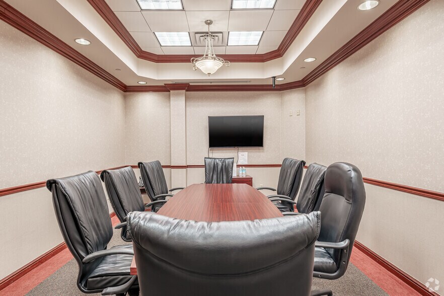More Photos Of 850 NW Federal Hwy, Stuart Office For Lease