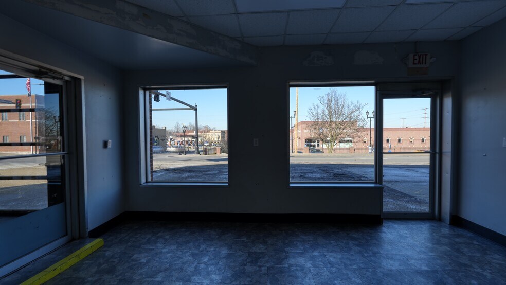 More Photos Of 1105 Wheeling Ave, Cambridge Auto Repair For Sale