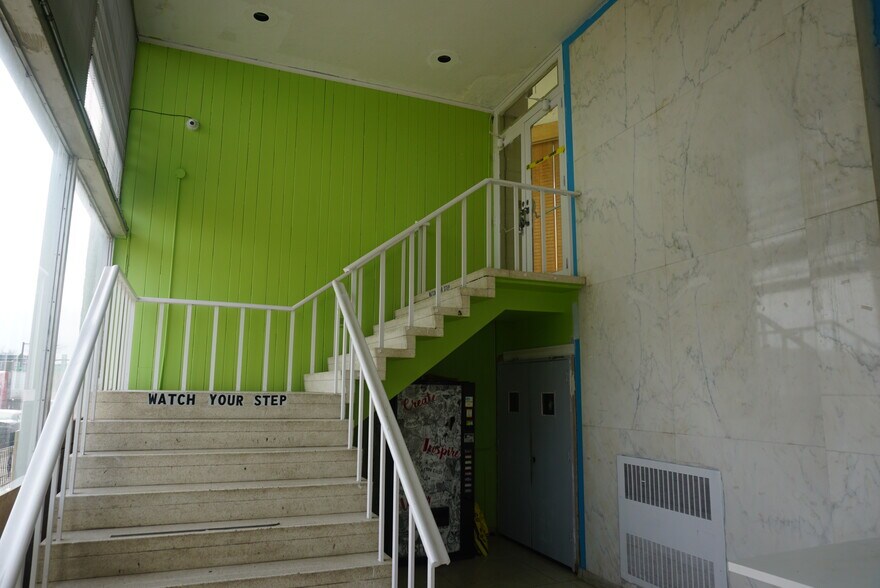 More Photos Of 6632-6646 Bustleton Ave, Philadelphia Religious Facility For Sale