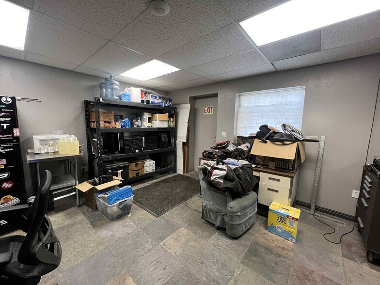 More Photos Of 1211 Wilson ln, West Haven Warehouse For Lease