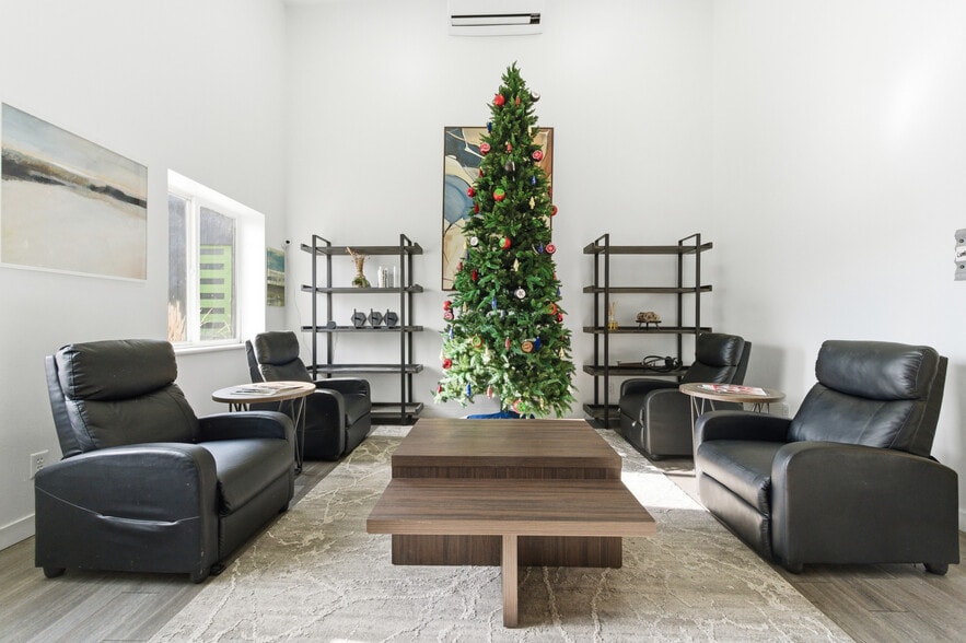 More Photos Of 1657 N State St, Lehi Coworking Space