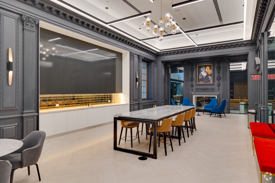 More Photos Of 1600 Market St, Philadelphia Office For Lease