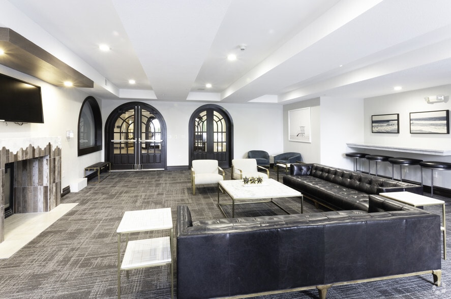 More Photos Of 5395 Napa St, San Diego Apartments For Lease