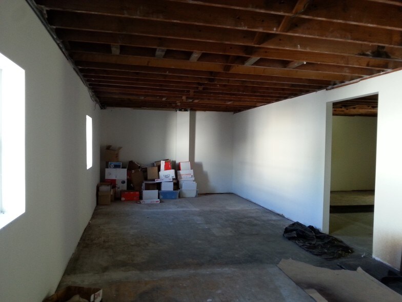 More Photos Of 19 W Bel Air Ave, Aberdeen Storefront For Lease