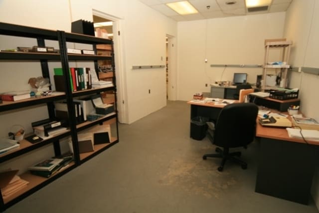 More Photos Of 888 Norfolk Sq, Norfolk Light Manufacturing For Lease