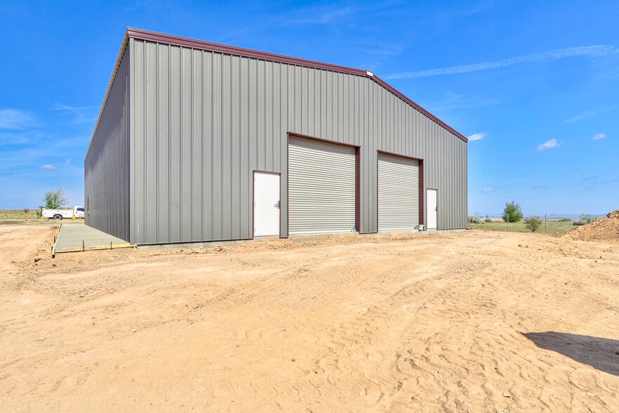 More Photos Of 2227 Cirrus dr, Prescott Industrial For Lease