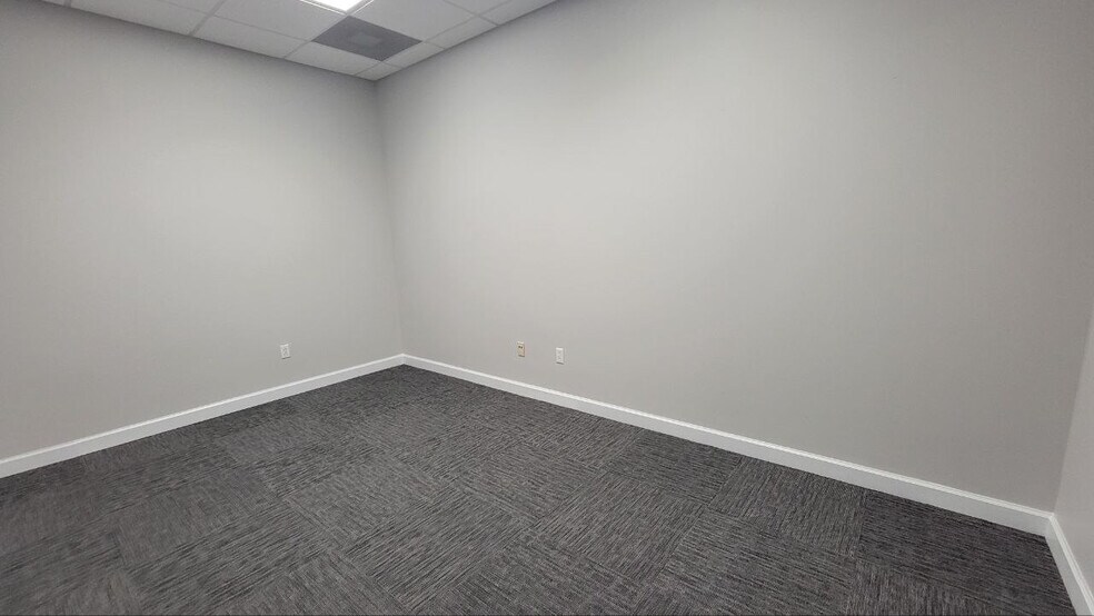 More Photos Of 121-189 S Orange Ave, Orlando Office Residential For Lease