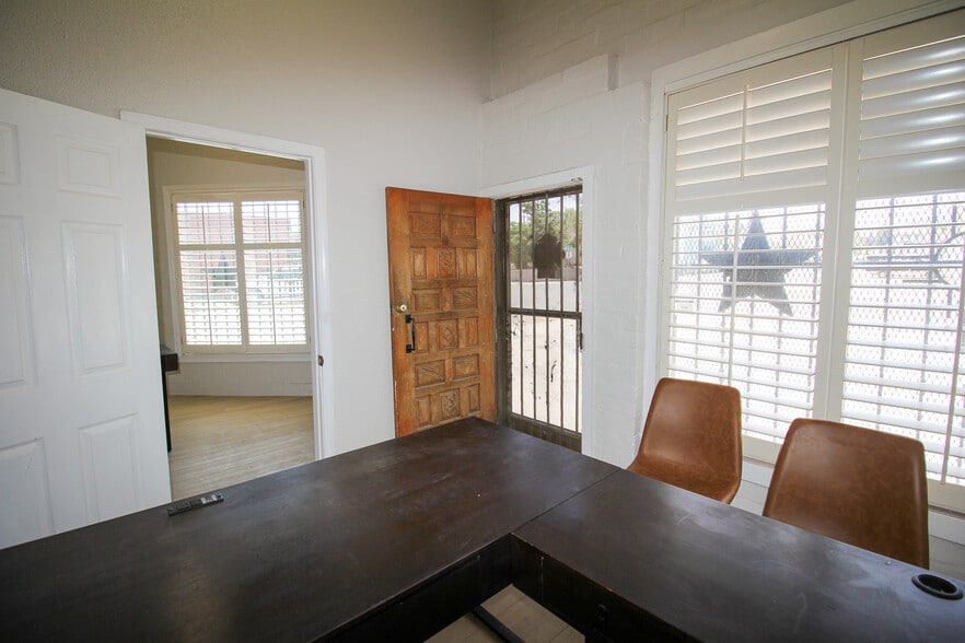 More Photos Of 1500 Wyoming Ave, El Paso Auto Repair For Lease