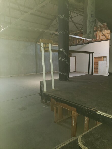 More Photos Of 1345A 17th St, San Francisco Warehouse For Lease