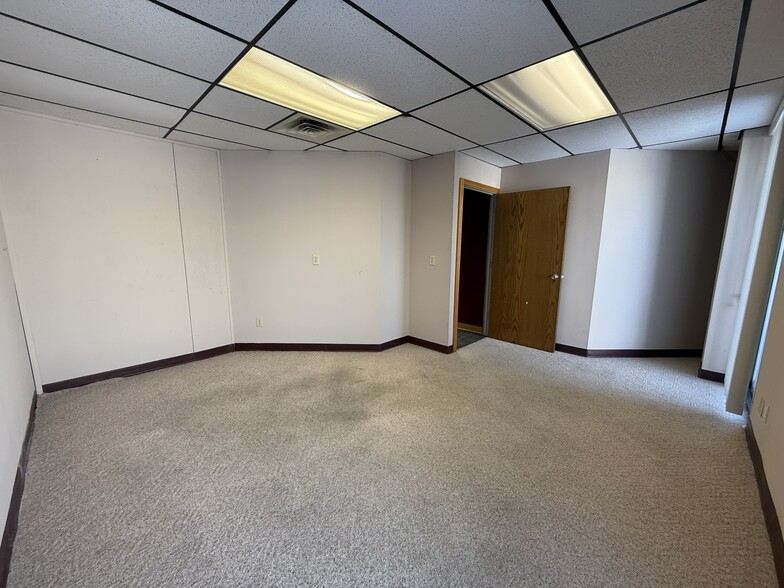 More Photos Of 6514 Odana Rd, Madison Freestanding For Lease