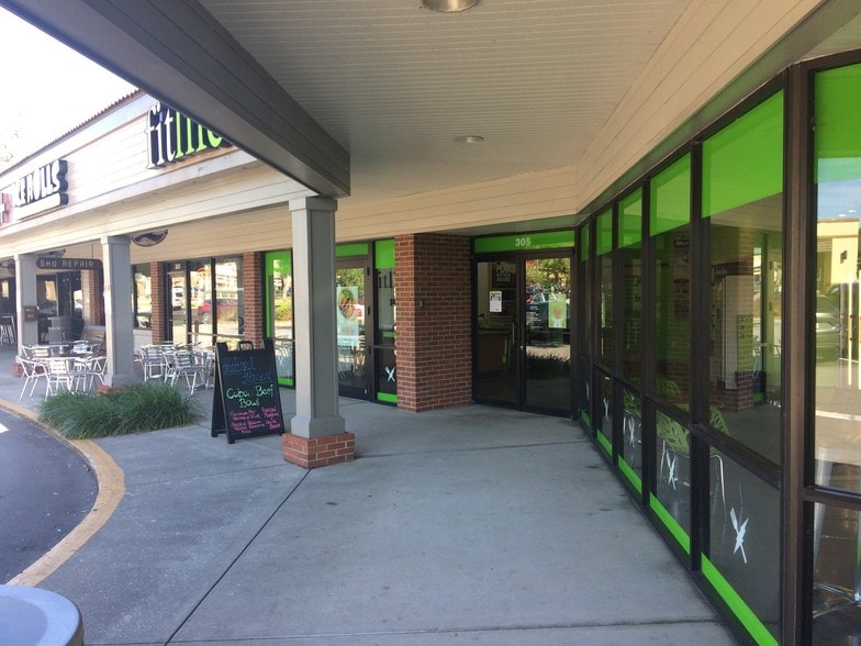 More Photos Of 2454 N McMullen Booth Rd, Clearwater Unknown For Lease