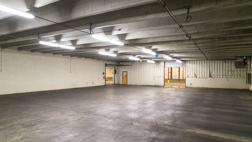 More Photos Of 124 N Charleston St, Blacksburg Warehouse For Sale
