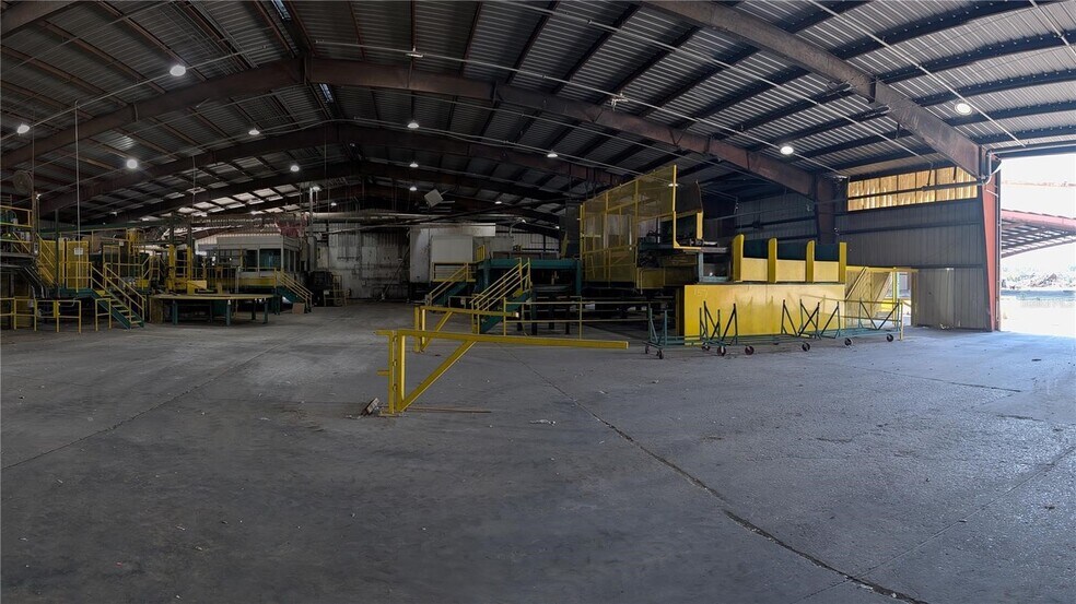 More Photos Of 1509 S Byron Butler Pky, Perry Manufacturing For Lease