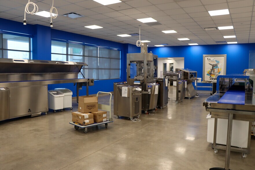 More Photos Of 85 River Rock Dr, Buffalo Office For Lease