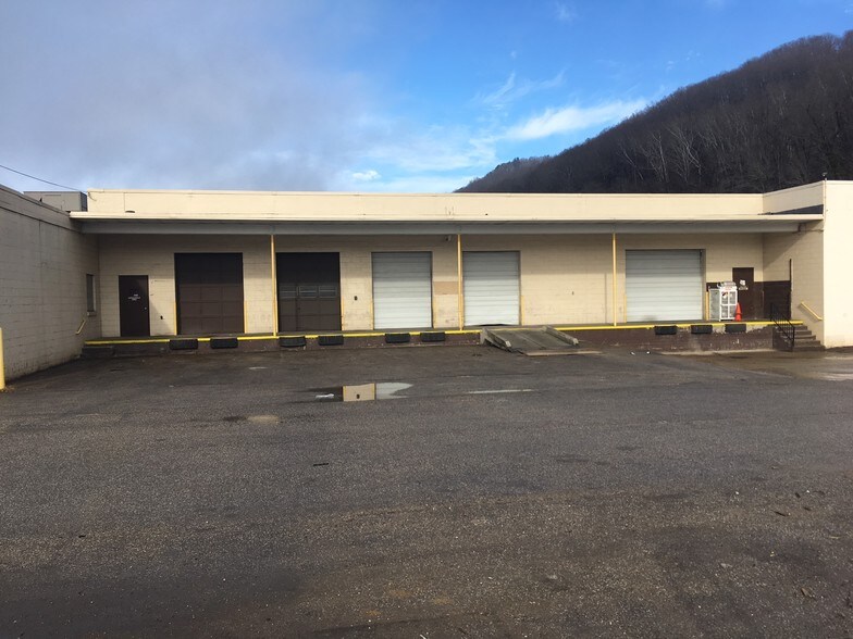 More Photos Of 415 1st Ave, Nitro Industrial For Sale