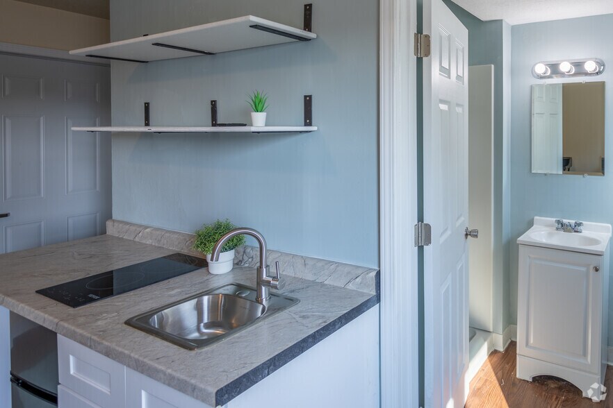 More Photos Of 7743 Reading Rd, Cincinnati Apartments For Sale