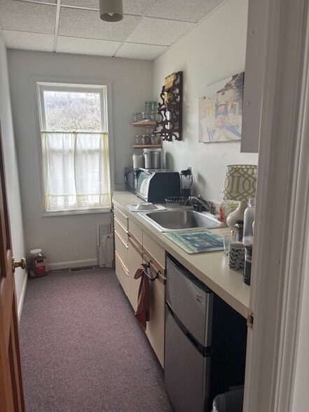 More Photos Of 4583 North St, Jamesville Loft Creative Space For Sale