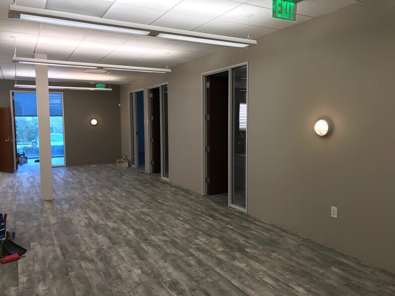 More Photos Of 1385 Old Temescal Rd, Corona Office For Lease