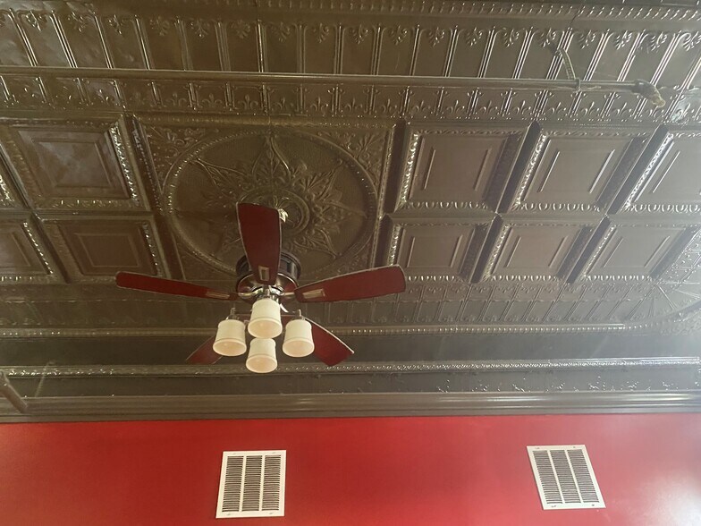 More Photos Of 201-209 W Pike St, Clarksburg Office Residential For Lease