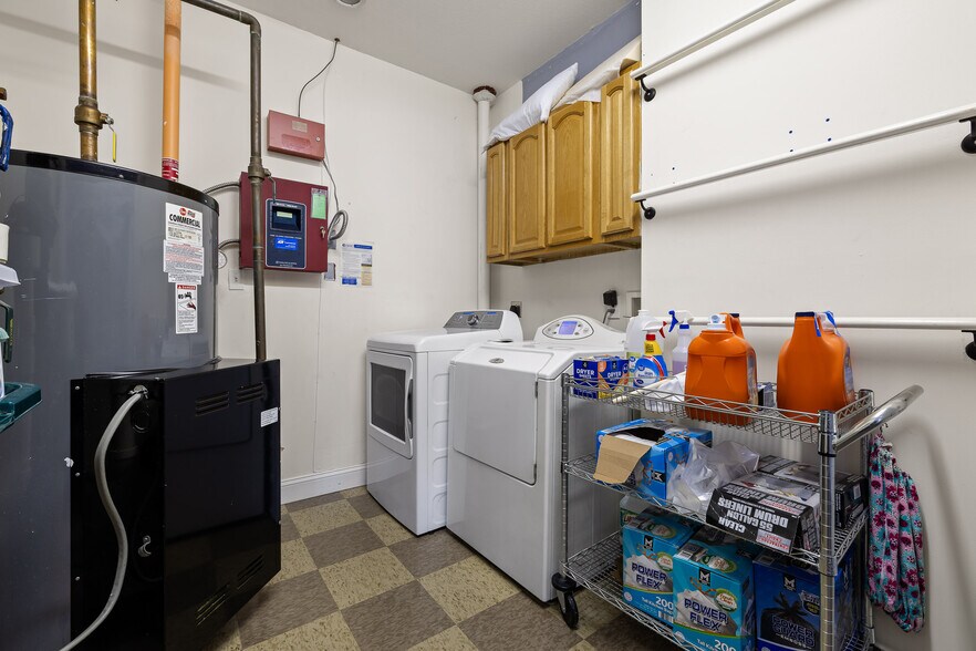 More Photos Of 419 Pin Hook Rd, Spring City Assisted Living For Sale