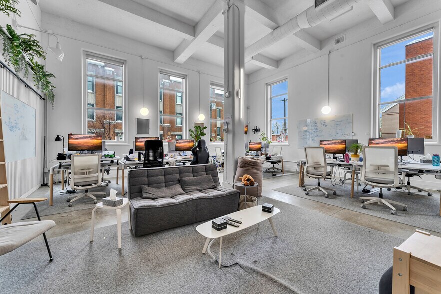 More Photos Of 43-45 Eccles St, Ottawa Office For Sale