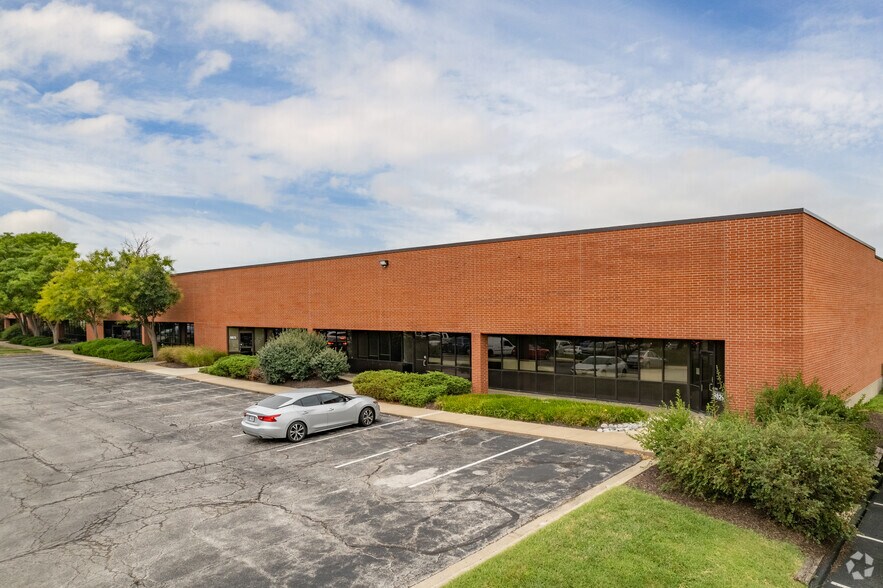 More Photos Of 9801-9829 Widmer Rd, Lenexa Warehouse For Lease