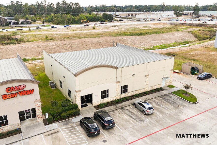 Primary Photo Of 27610 Commerce Oaks Dr, The Woodlands Warehouse For Lease