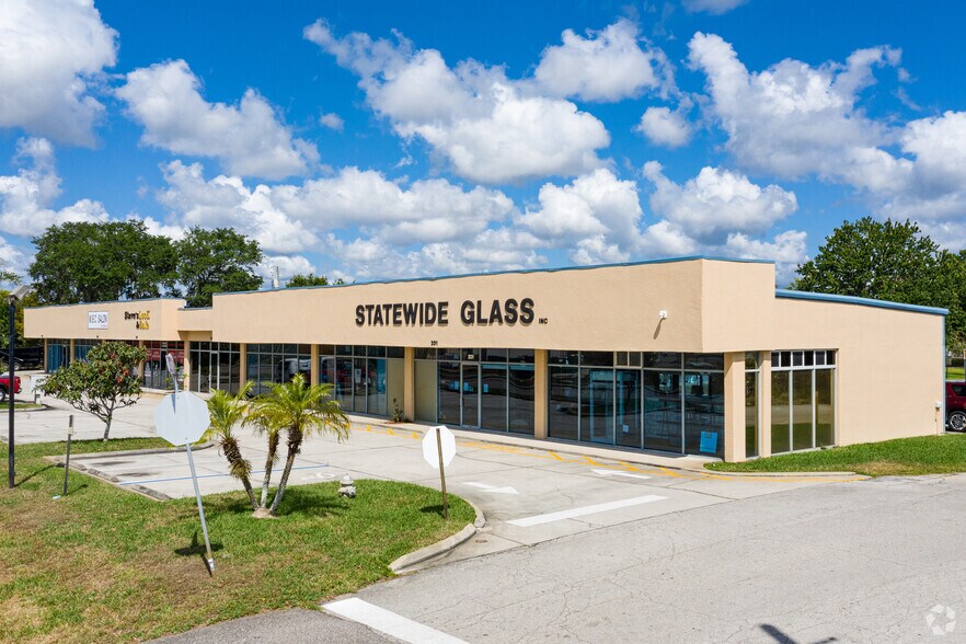 More Photos Of 201 W Donegan Ave, Kissimmee Storefront Retail Office For Sale