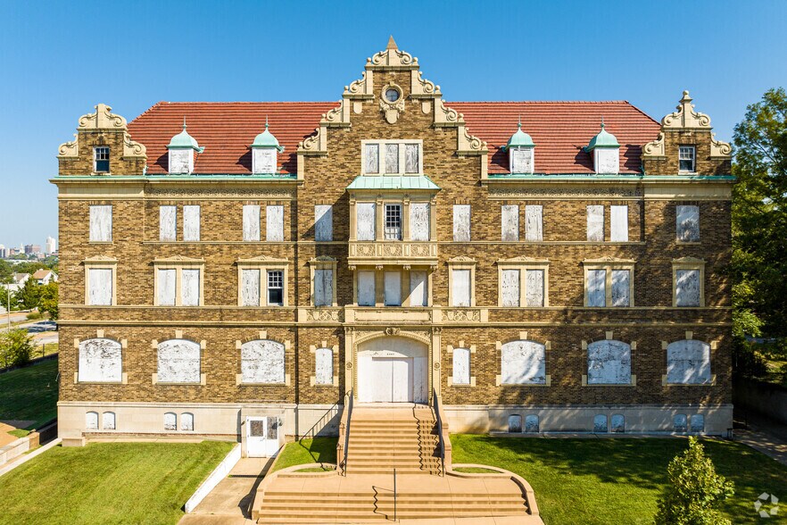 More Photos Of 2345 Lafayette Ave, Saint Louis Religious Facility For Sale