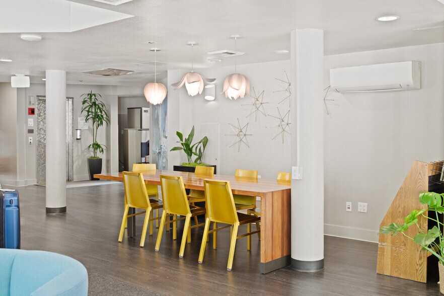 More Photos Of 2301 3rd Ave, Seattle Hotel For Sale