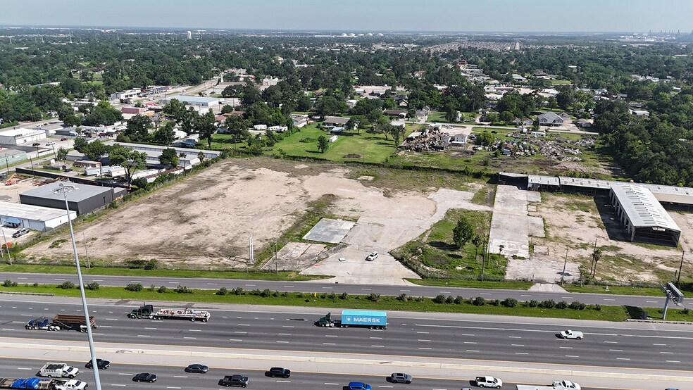 More Photos Of 15473 East Fwy, Channelview Warehouse For Lease
