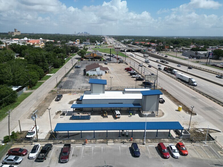 More Photos Of 4444 South Fwy, Fort Worth Carwash For Sale
