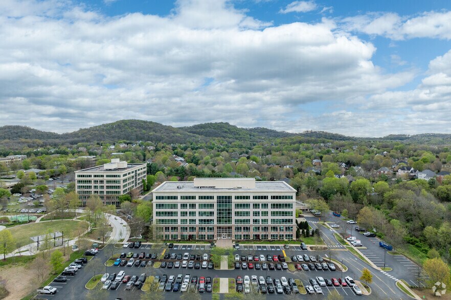 More Photos Of 6840 Carothers Pky, Franklin Office For Lease