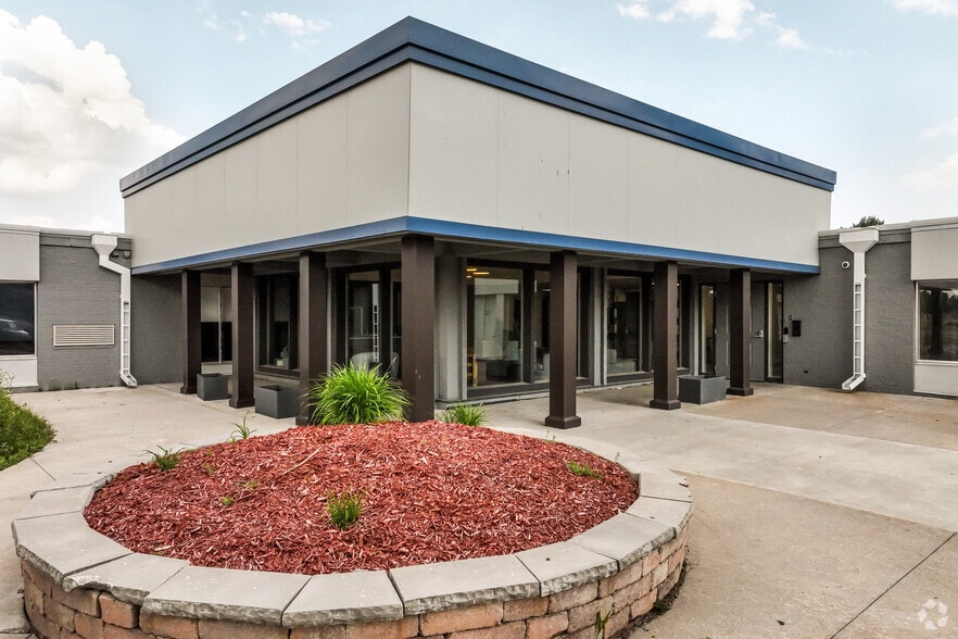 Primary Photo Of 6001 Alderson St, Schofield Apartments For Sale