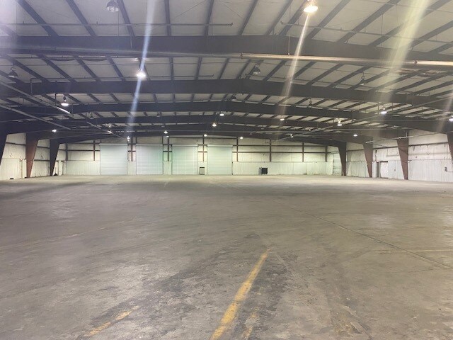 More Photos Of 71 Busch Dr, Lagrange Warehouse For Lease