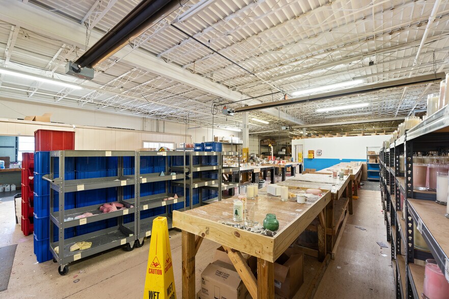 More Photos Of 677 S Cardinal Ln, Scottsburg Industrial For Sale