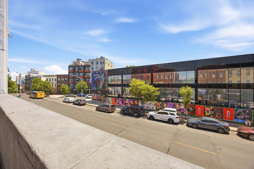 More Photos Of 1041 Flushing, Brooklyn Restaurant For Lease