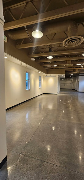 More Photos Of 650 E Fairview Ave, Meridian Storefront Retail Office For Sale