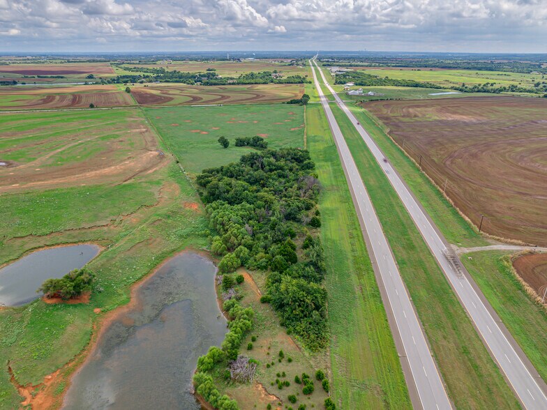 More Photos Of Northwest Expy, Yukon Land For Sale