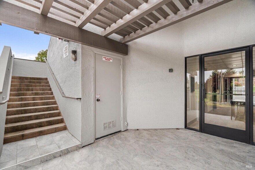 More Photos Of 1370 Medical Center Dr, Rohnert Park Medical For Lease