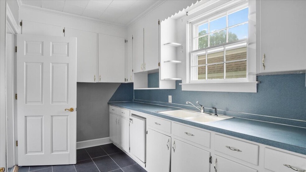 More Photos Of 109 Gilliam St, Oxford Medical For Lease