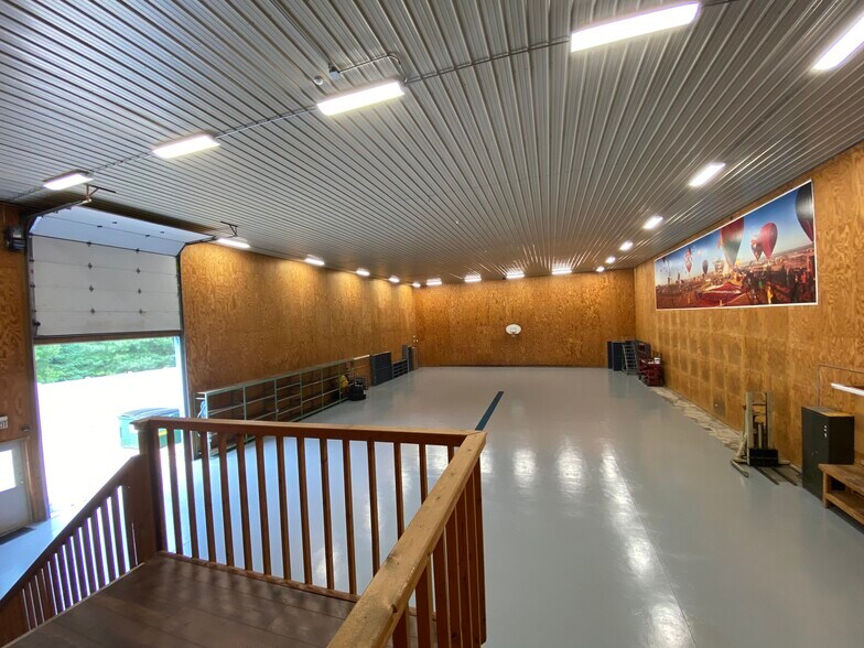 More Photos Of 17320 S Delia Ave, Plainfield Service For Lease