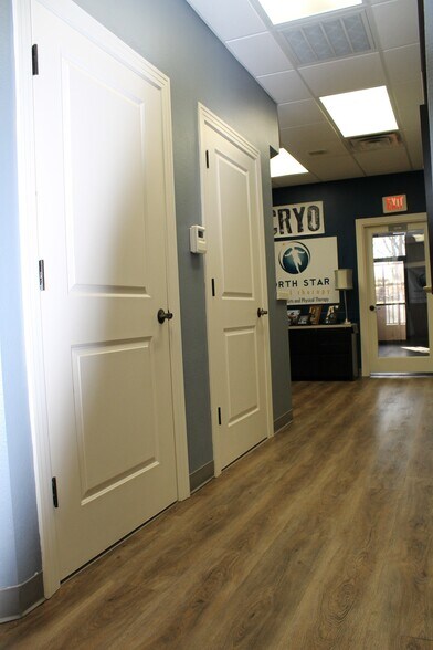 More Photos Of 557 S IH-35, Georgetown Medical For Sale