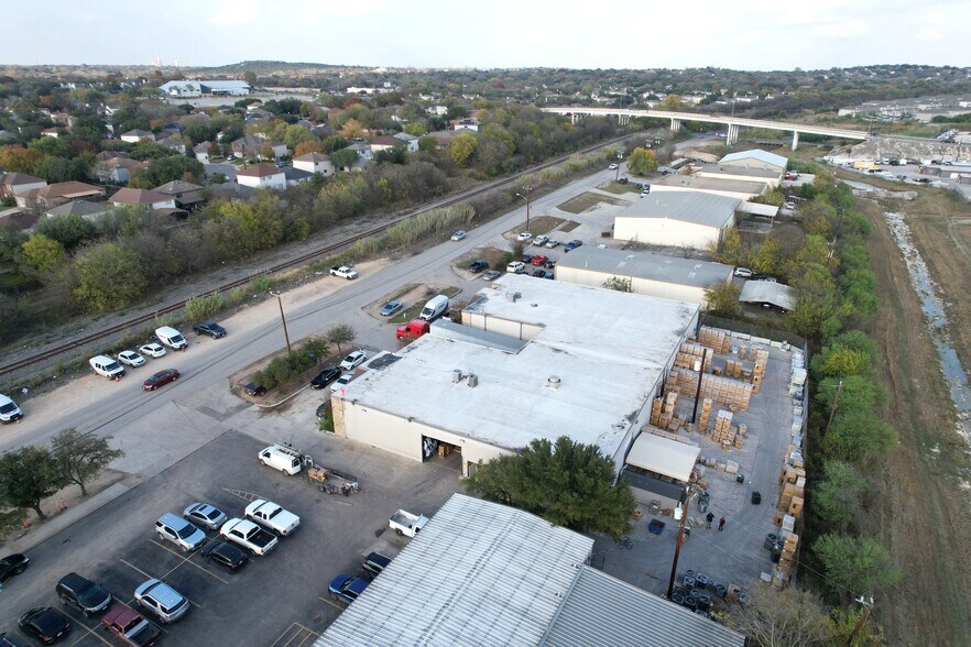 More Photos Of 13726-13730 Lookout Rd, San Antonio Light Distribution For Sale