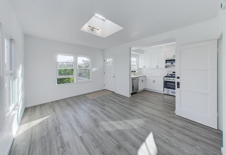 More Photos Of 1147 24th St, Santa Monica Apartments For Sale