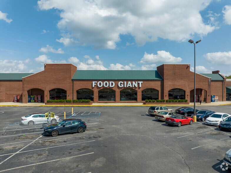 More Photos Of 1671-1691 Center Point Pky, Birmingham Unknown For Lease