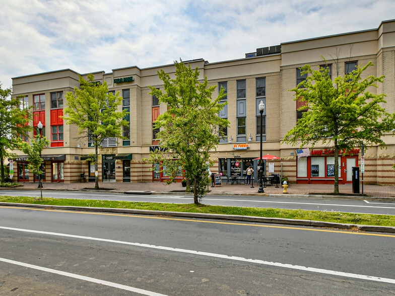 More Photos Of 2300 N Pershing Dr, Arlington Medical For Lease