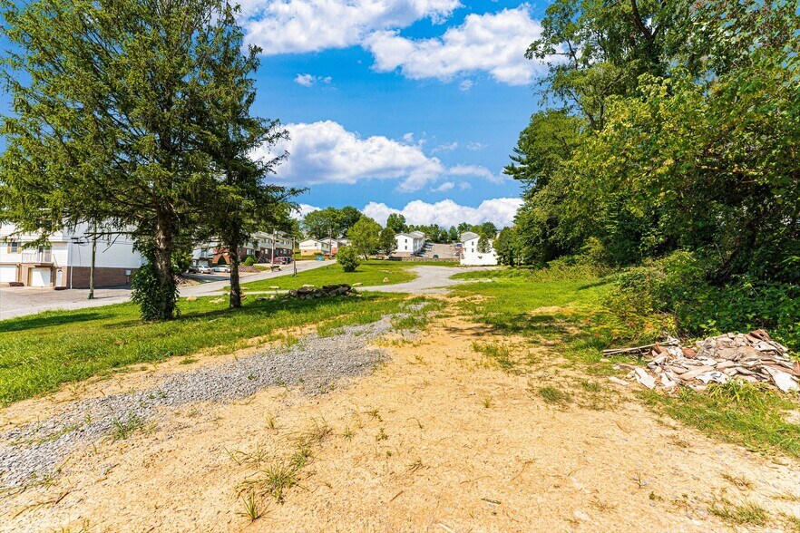More Photos Of TBD Pineview Dr, Morgantown Land For Sale