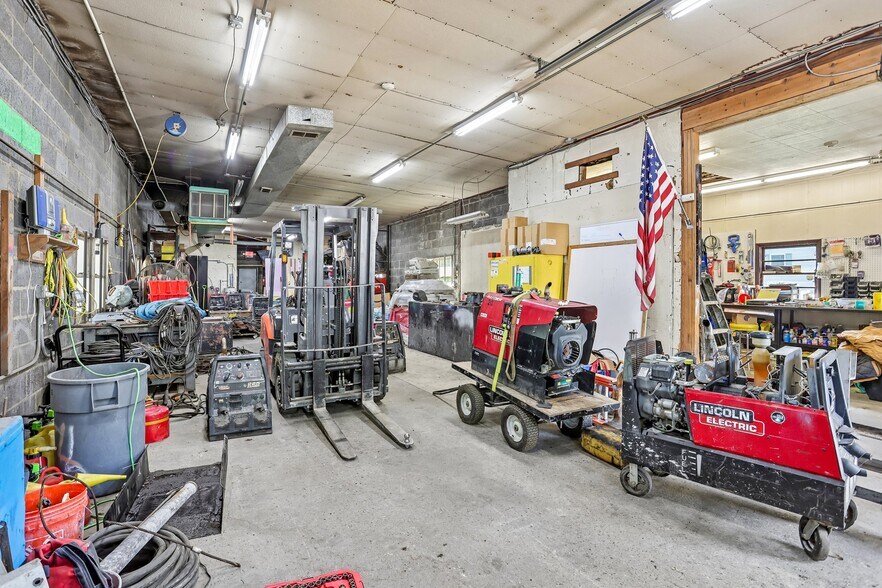 More Photos Of 841 Camden ave, Blackwood Warehouse For Sale